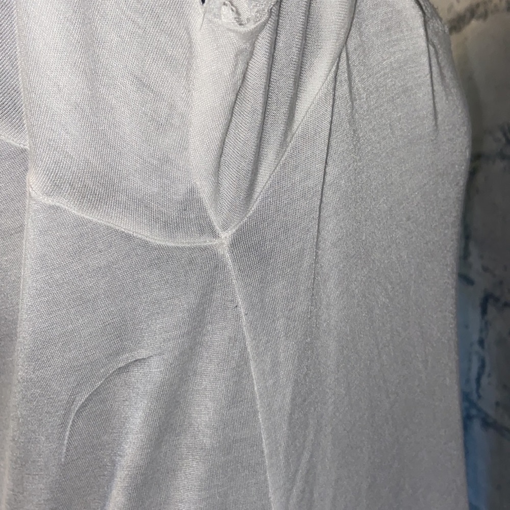 Astor by Firmiana White Dress - Picture 4 of 8